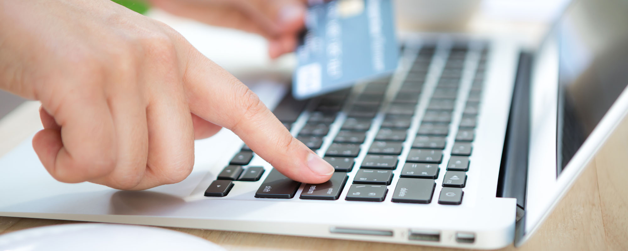 <h1>Descuentos en un pago</h1><p>Y pagos sin interes</p>